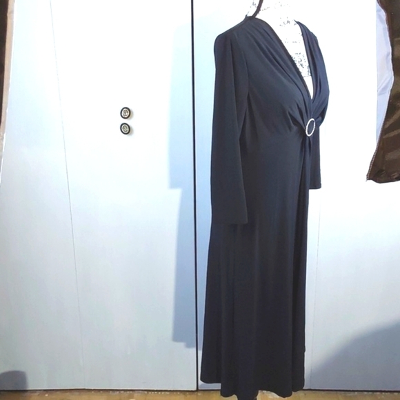 Evan Picone- Formal Black Deep V Ruching Slimming Cocktail Dress W Bling Sz.10 - Picture 5 of 10